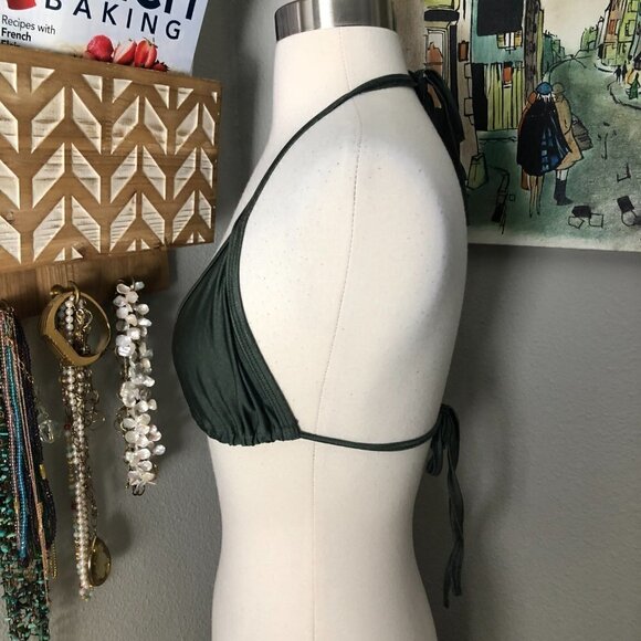 Gorgeous Bikini Top - Triangle Swimsuit - Picture 2 of 8